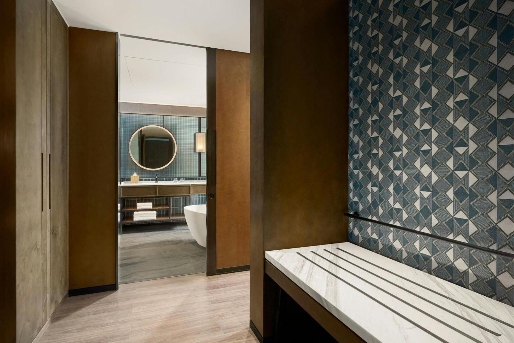 Four Points By Sheraton Hotel 5*