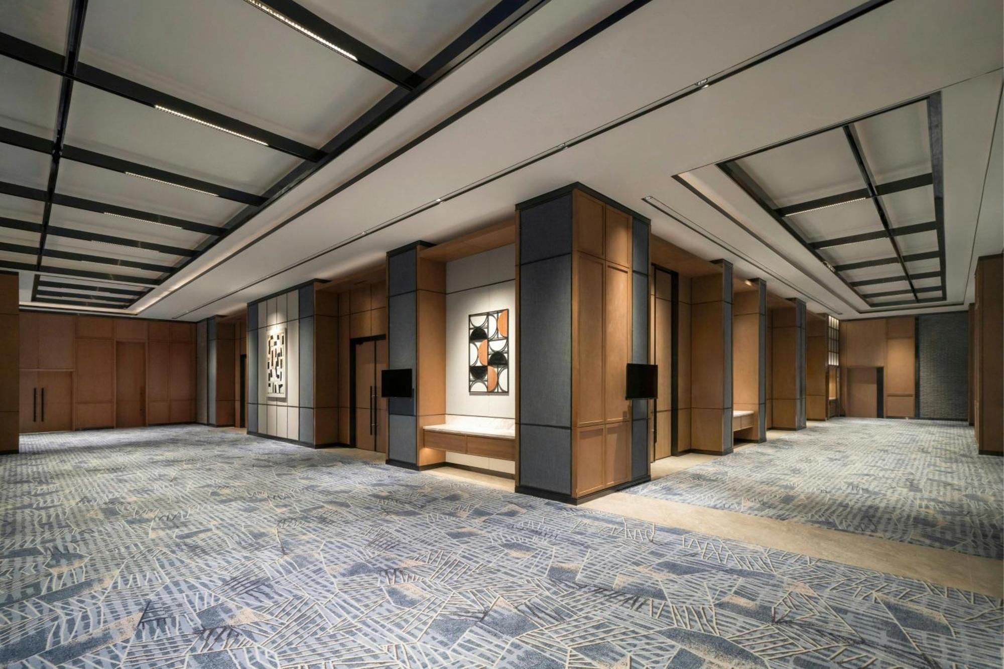Four Points By Sheraton Отель Хазянг